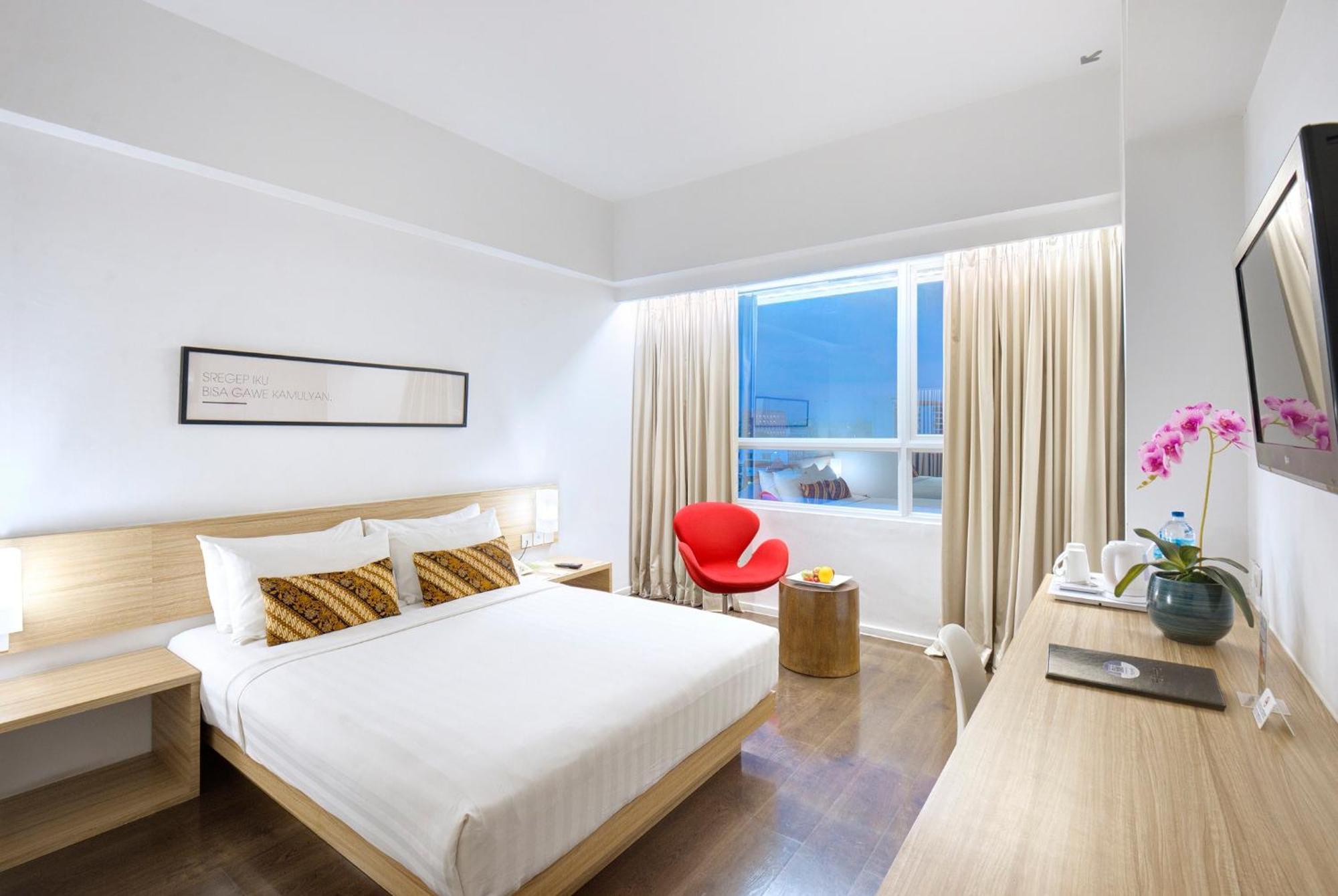 Grand Zuri Malioboro Hotel Jogjakarta Buitenkant foto