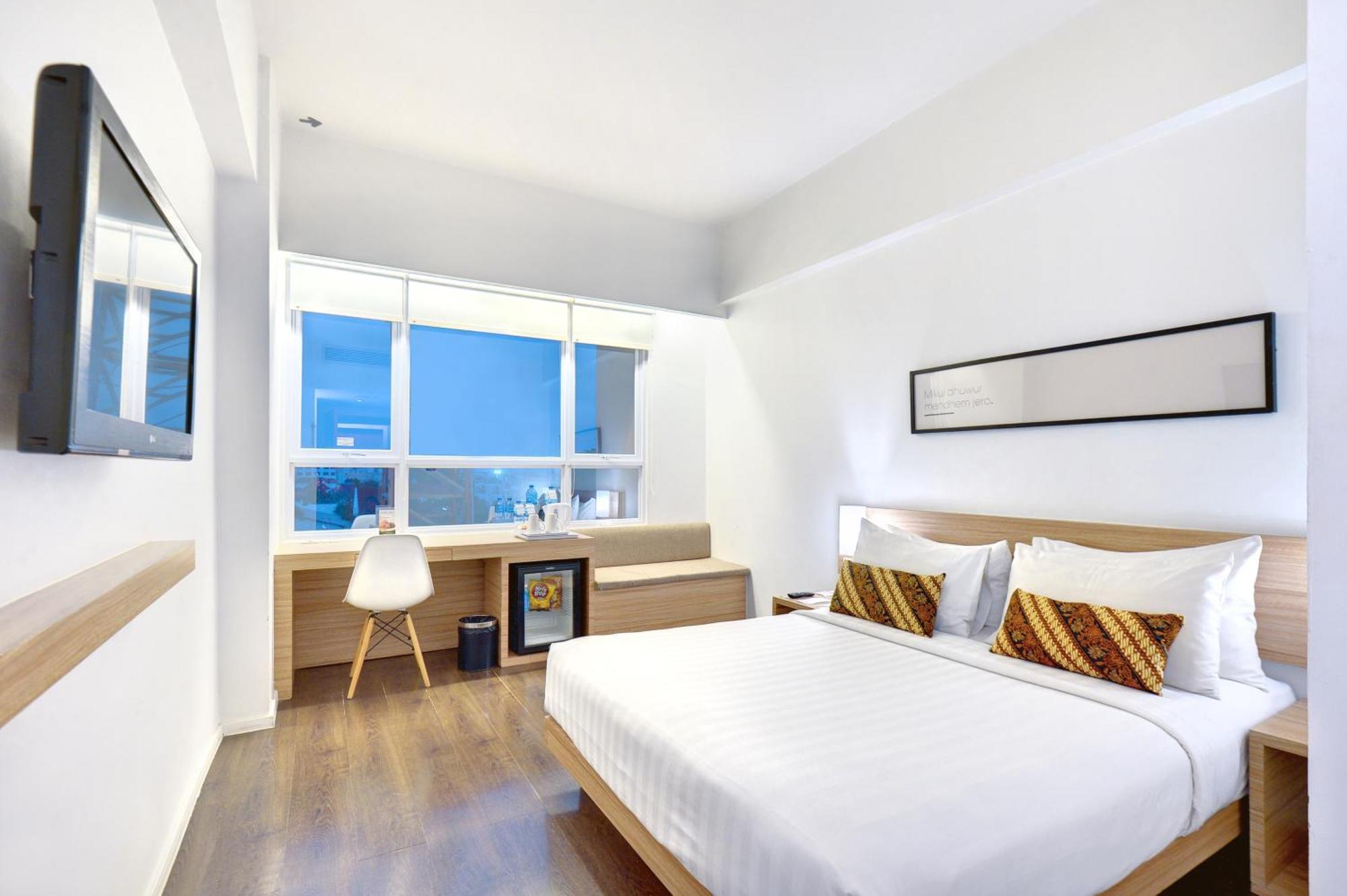 Grand Zuri Malioboro Hotel Jogjakarta Buitenkant foto